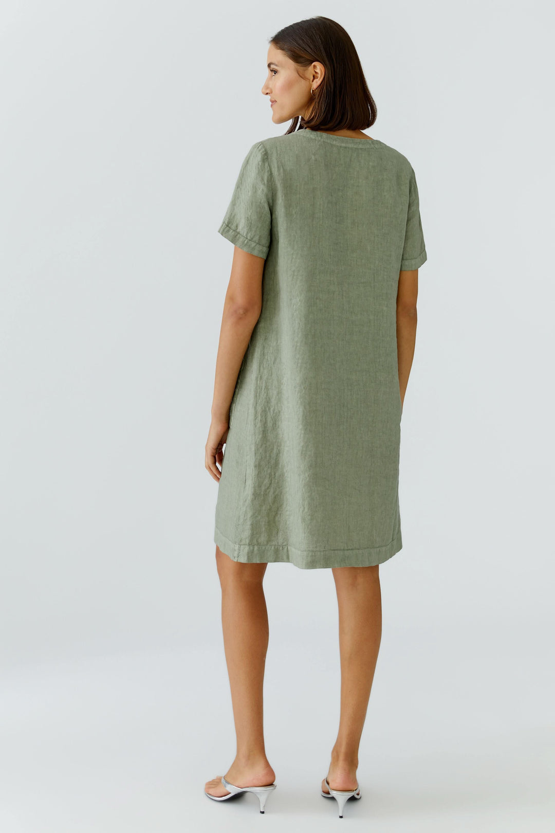 Robe en lin à manches courtes