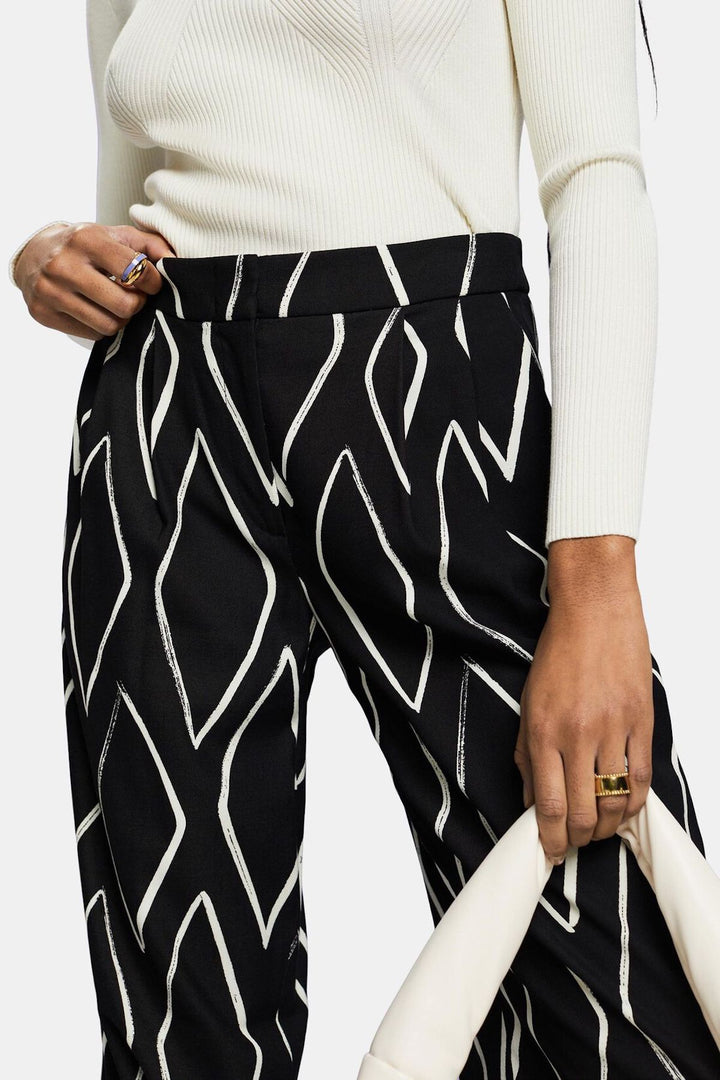 Wide pull-on pants