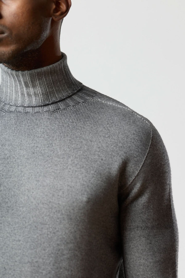 Fine gauge turtleneck sweater