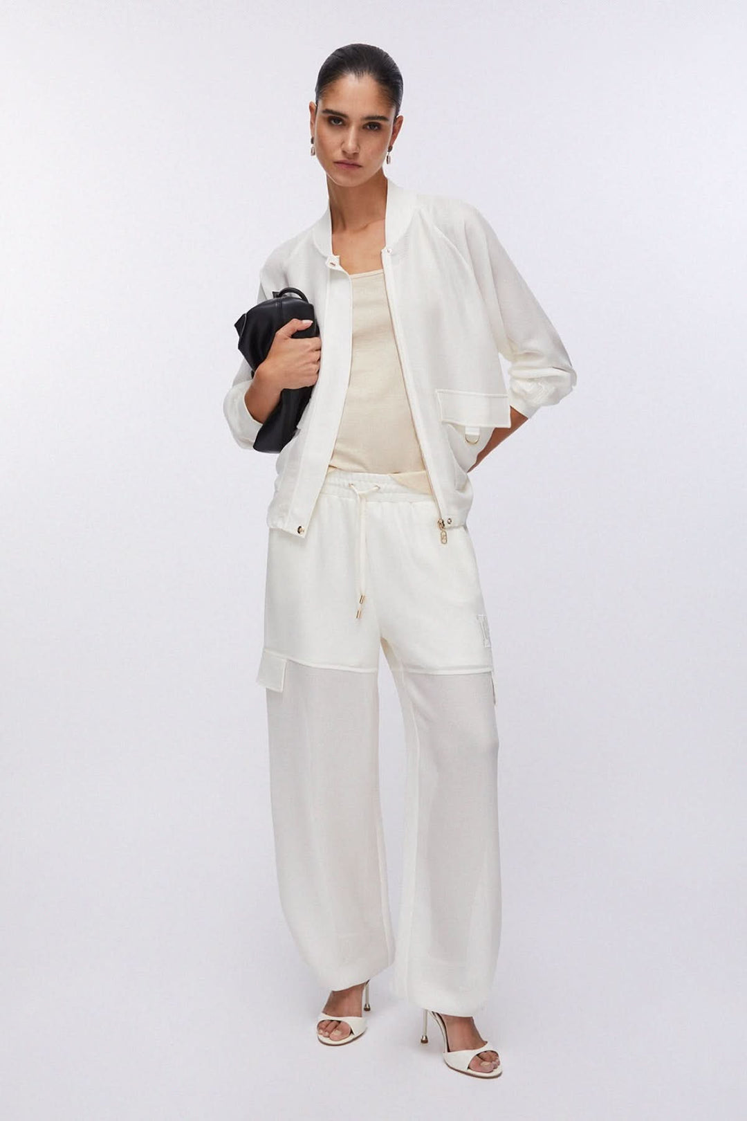 Lightweight long-sleeve jacket with cargo pockets