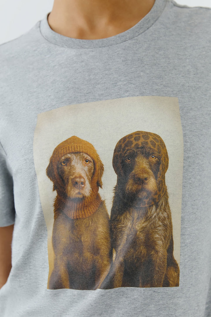 T-shirt à imprimé chiens vue de face pour femme Oui