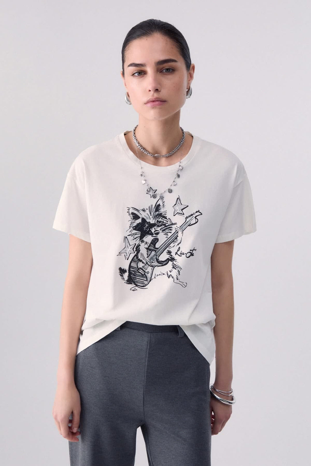 T-shirt à imprimé raton laveur vue de face pour femme liujo