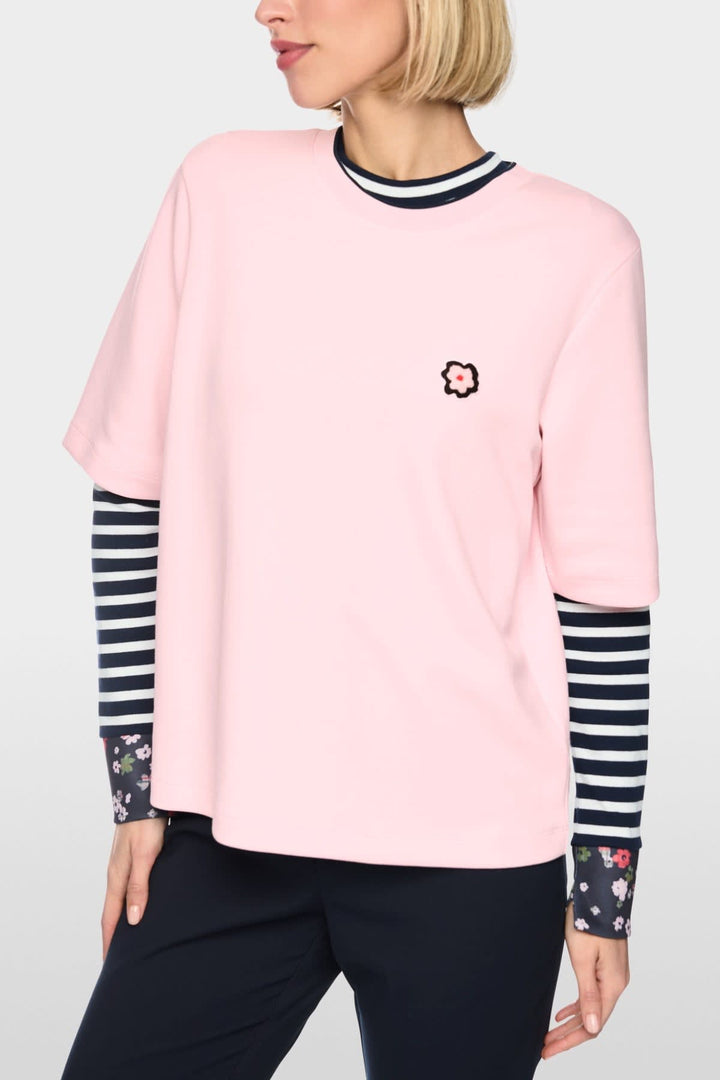 T-shirt ample à patch floral vue de face pour femme Marc Cain