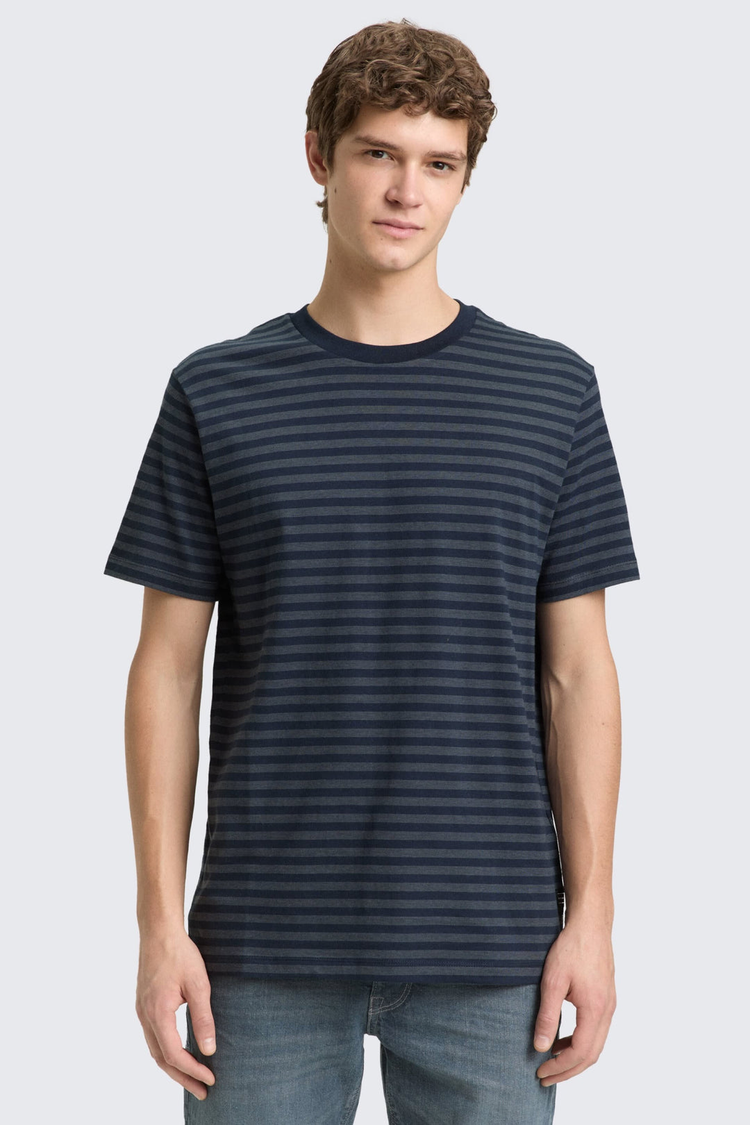 Front view of the Tom Tailor minimalist striped T-shirt for men in white and blue - Valérie Simon