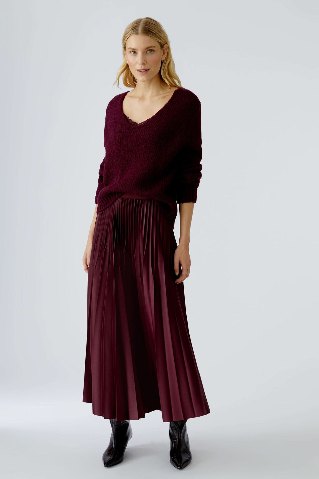 Long pleated skirt