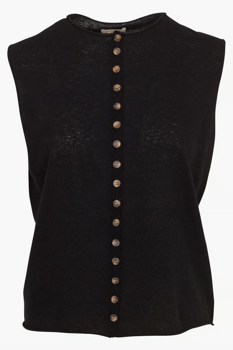 Shirt with a modern design