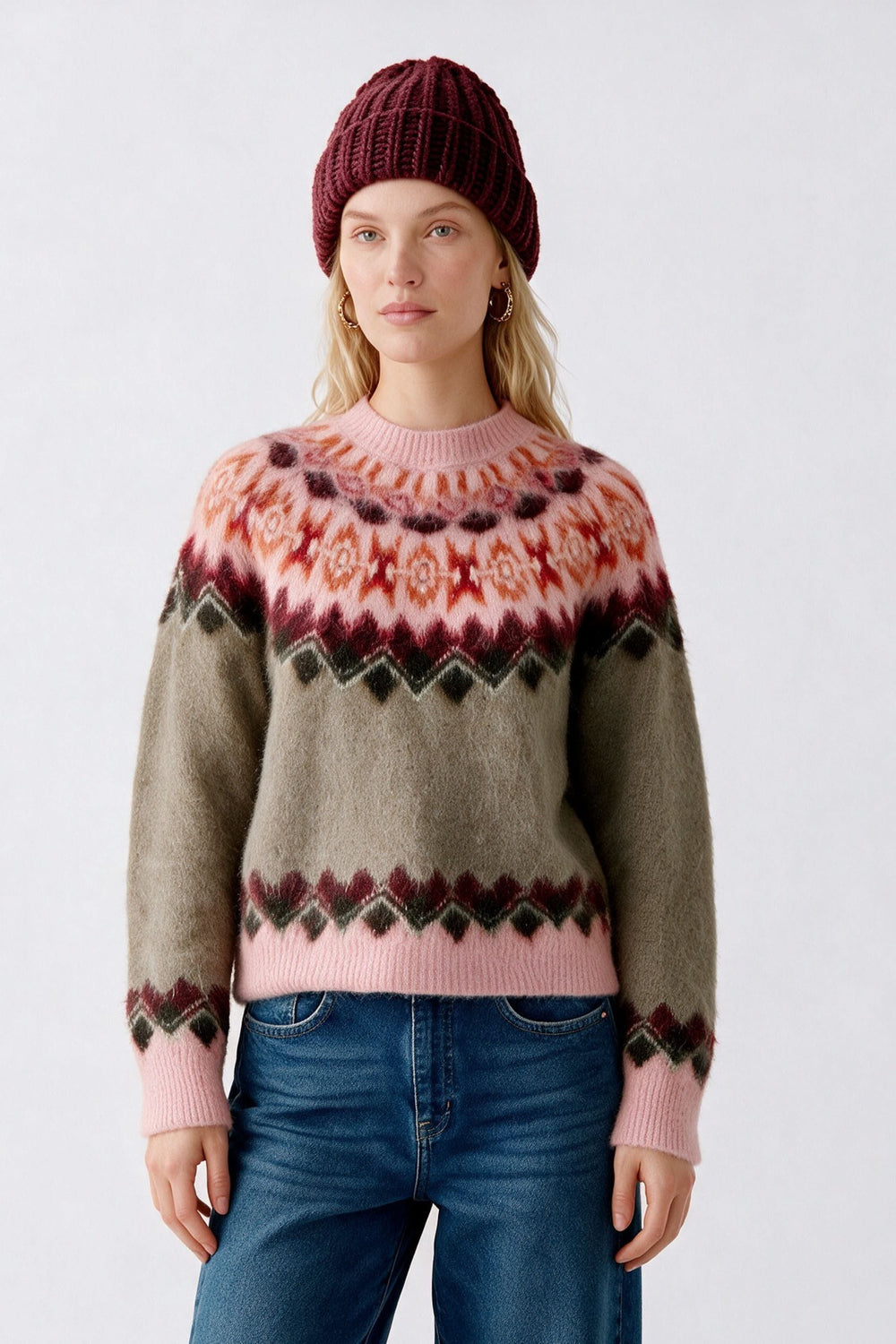 Women's rib-knit cuffed beanie front view Oui