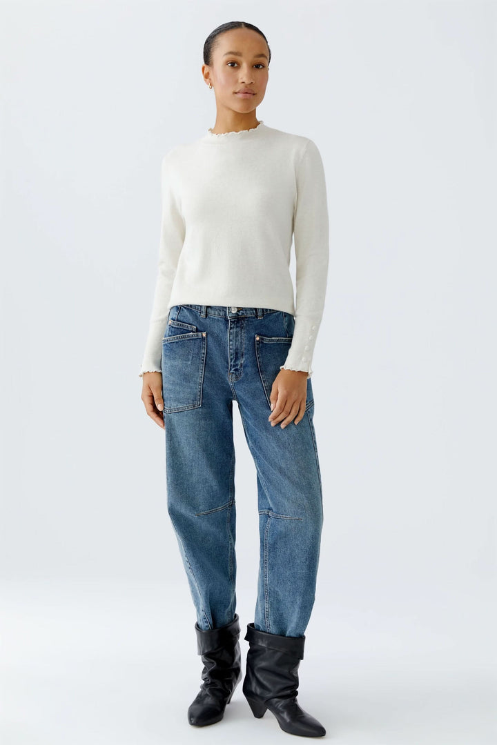 Fitted sweater with a fit