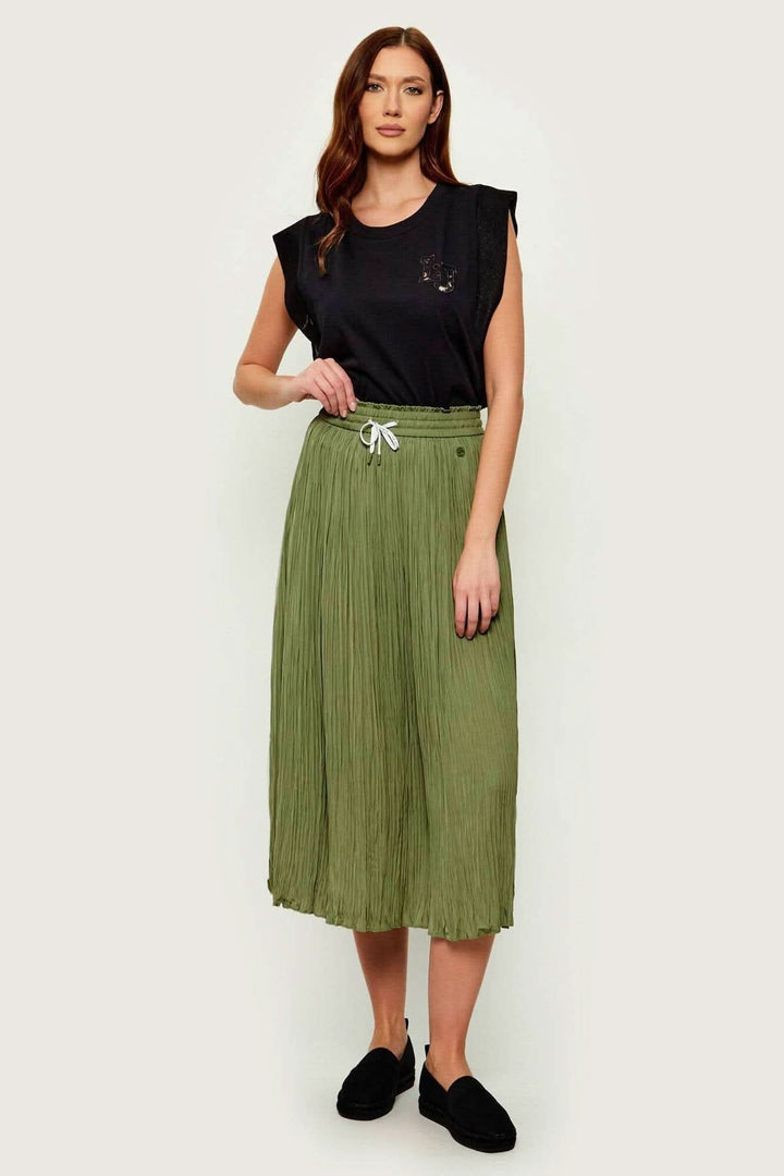 Sleeveless T-shirt with logo