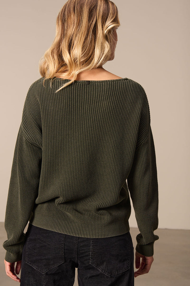 Boat neck sweater