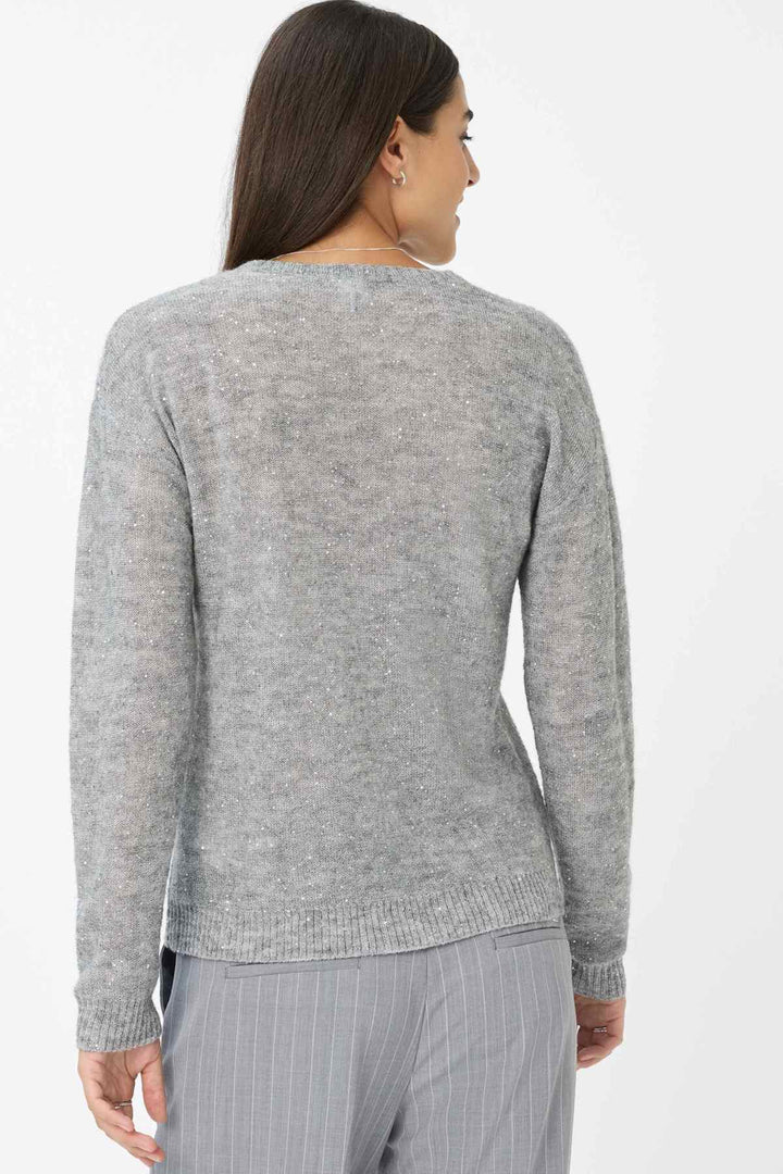 Knitwear with sparkling details