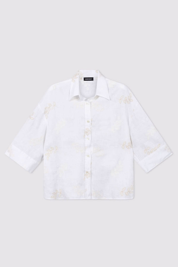 Short-sleeved embroidered shirt