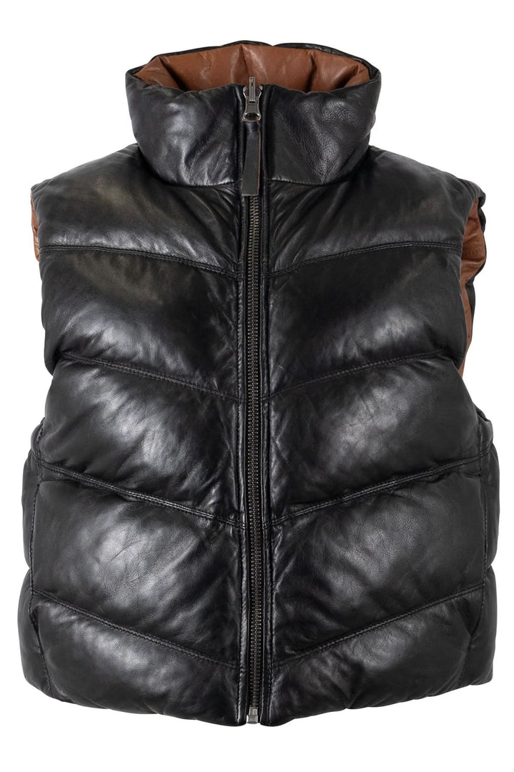 Manteau réversible Ellen sans manches noir et brun avec col montant matelassé, idéal pour un look élégant en mi-saison.