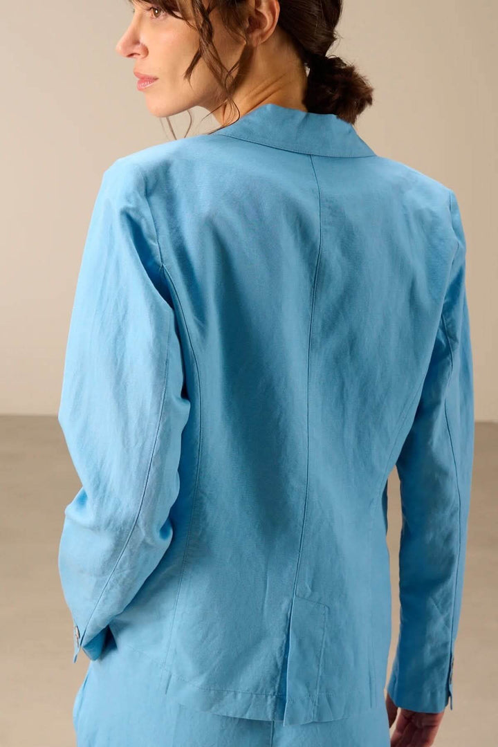 Lightweight jacket, Fit on the right