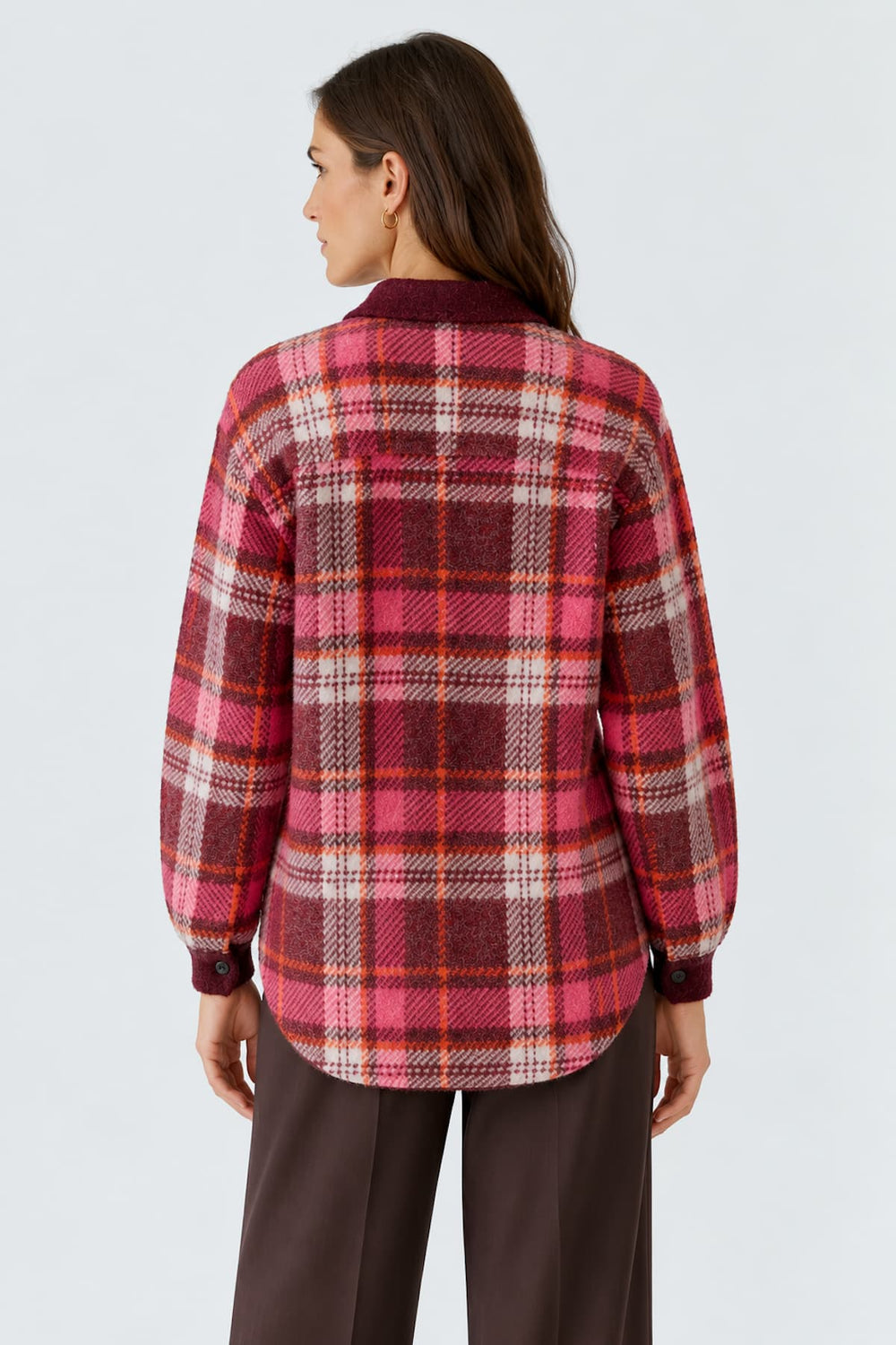 Women's plaid shirt jacket with patch pockets, front view Oui