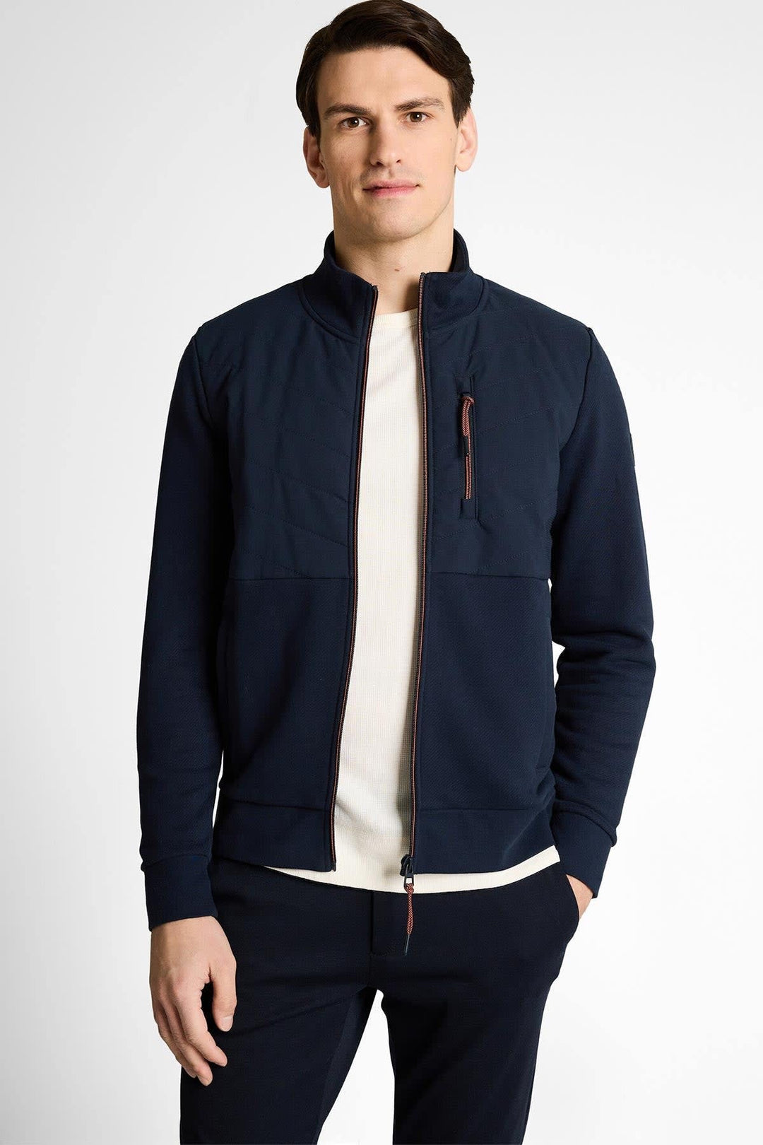 Side view of the Tom Tailor men's gray hybrid zip-up jacket with pockets and a high collar - Valérie Simon