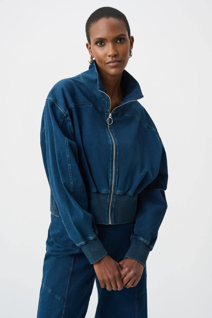 Vue de face veste zippée col montant Joseph Ribkoff noire pour femme - Valérie Simon