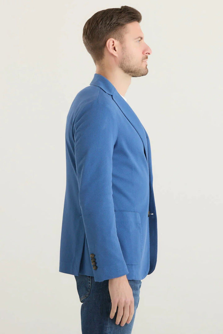 Front view of the blue Circolo men&