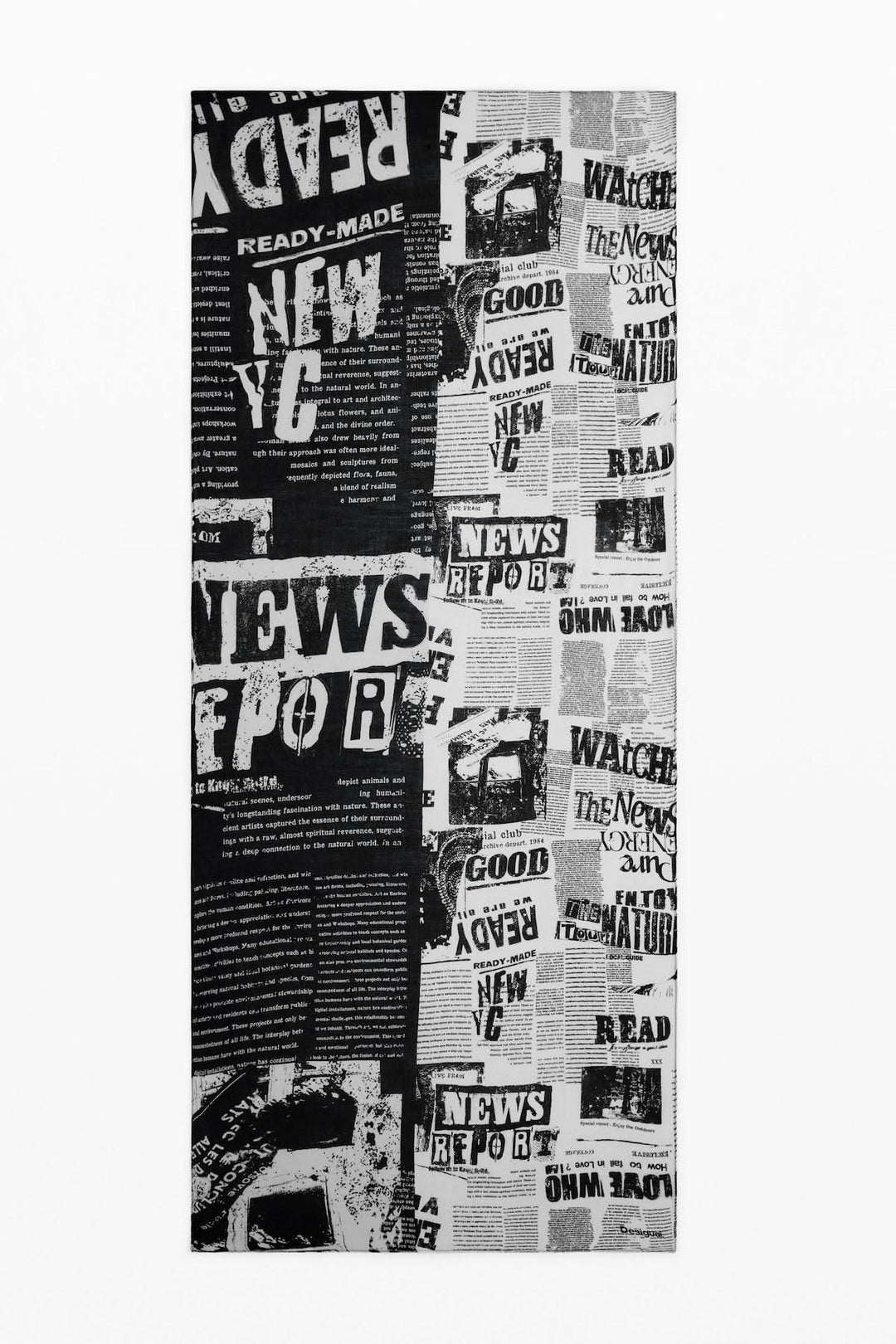 Foulard léger en imprimé collage de journaux, noir et blanc, style artistique moderne, polyvalent et élégant.