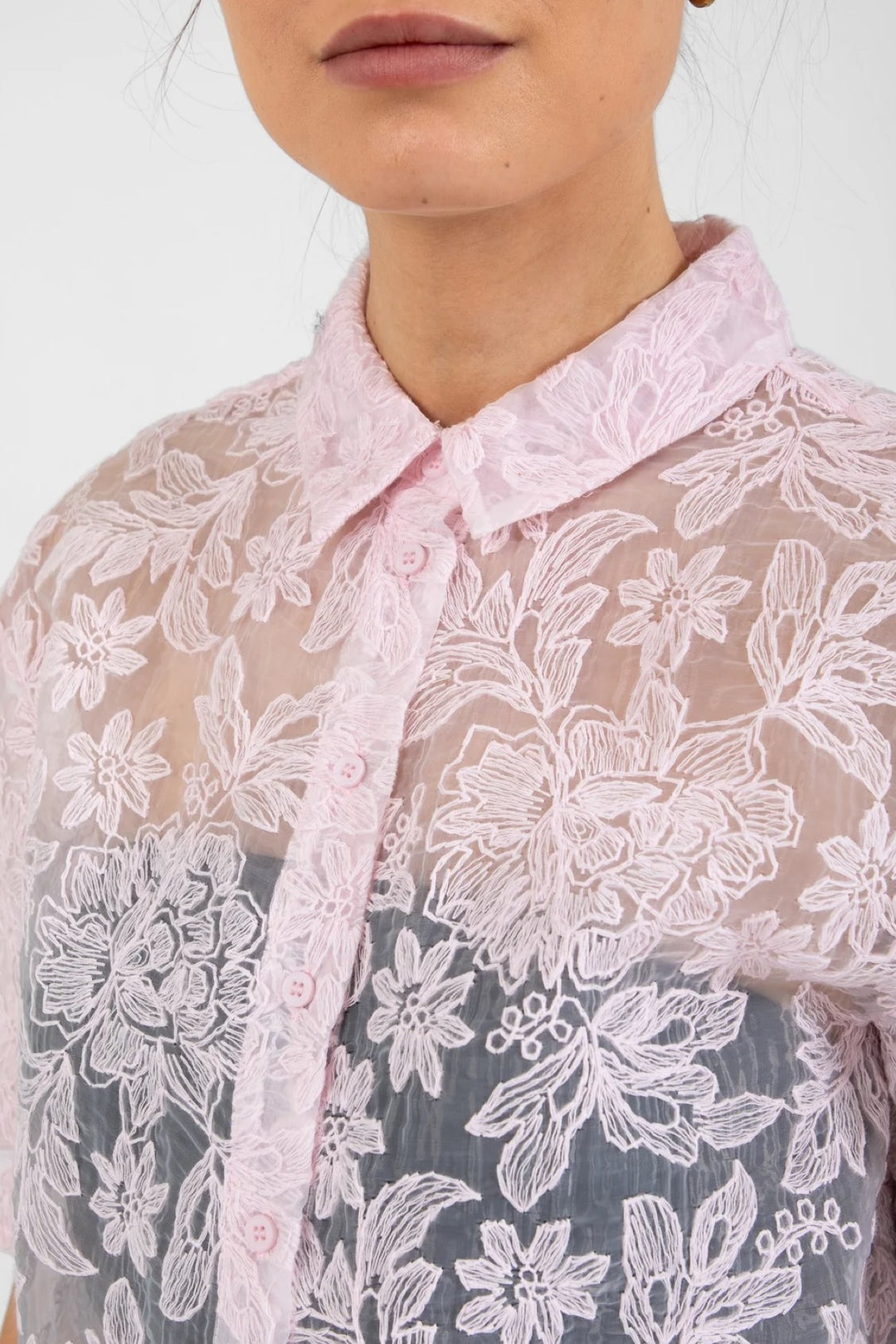 SHIRT WITH LACE