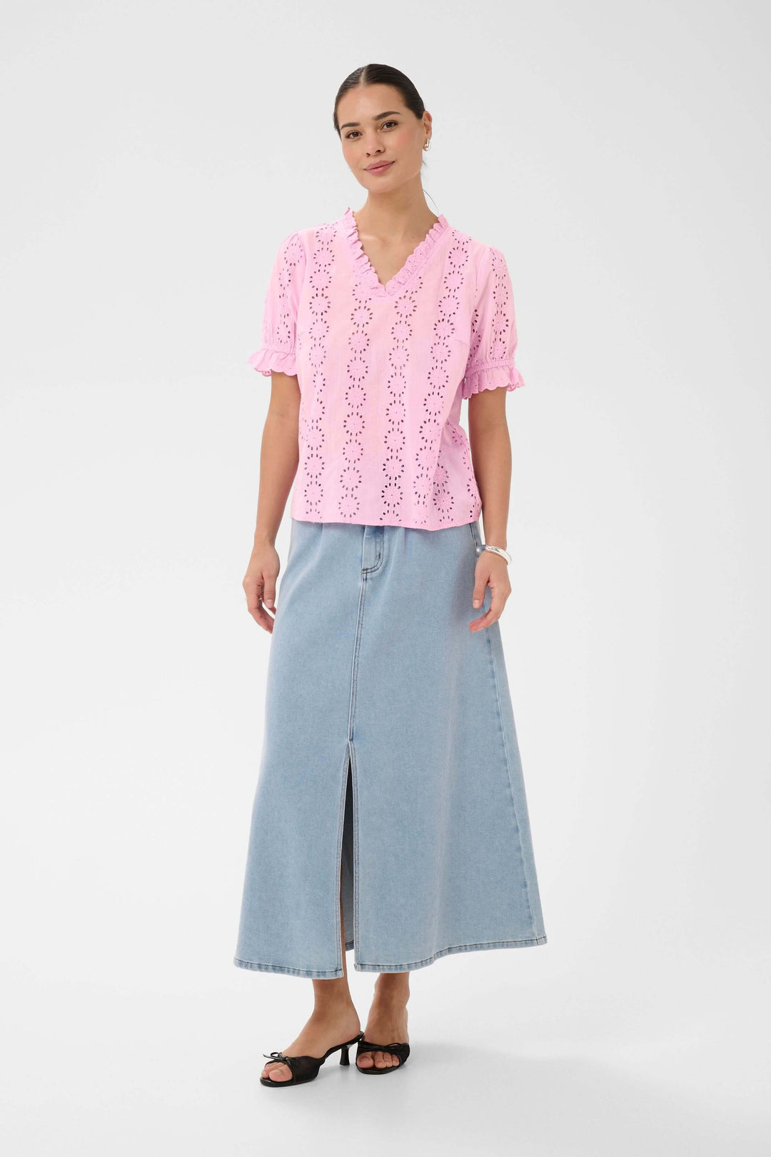 Dona Embroidered Short-Sleeve Blouse with Ruffled Neckline