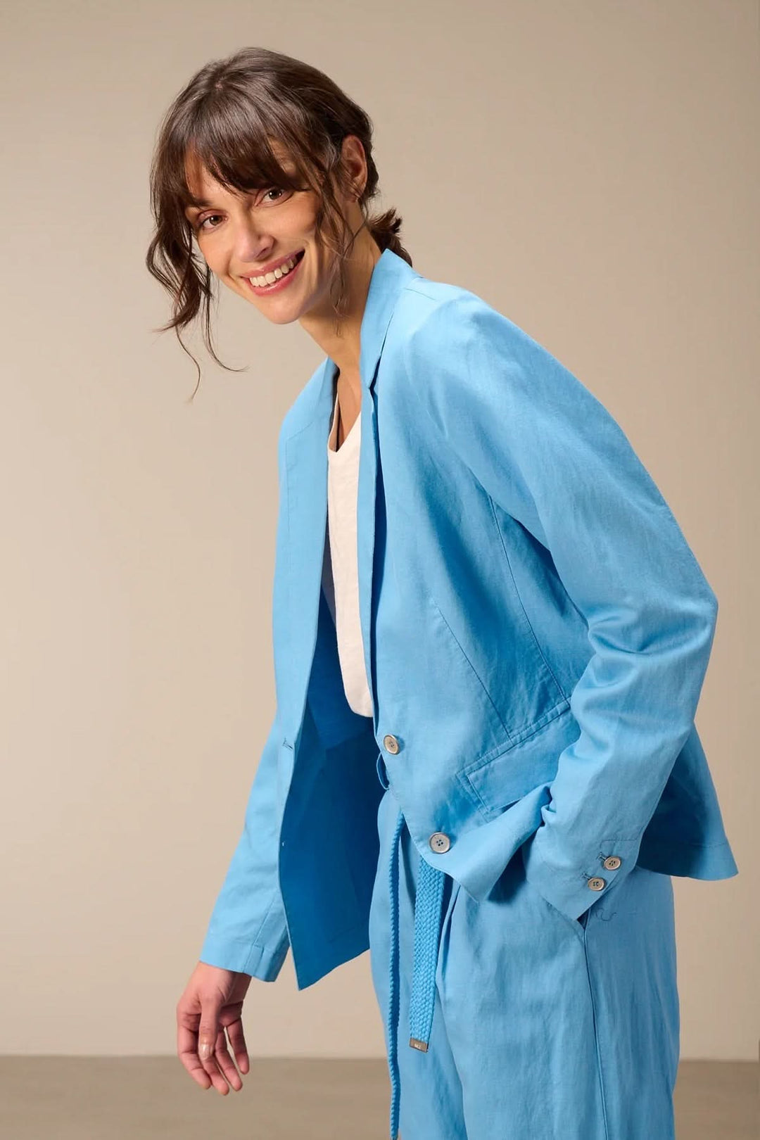 Lightweight jacket, Fit on the right