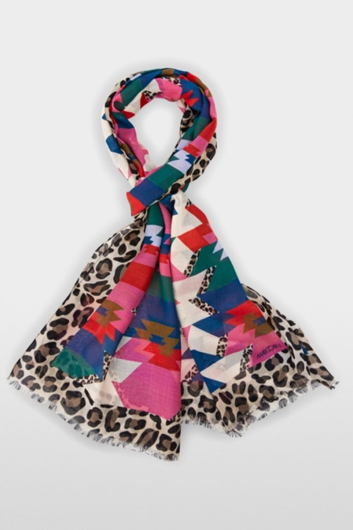 Patterned vaporous scarf