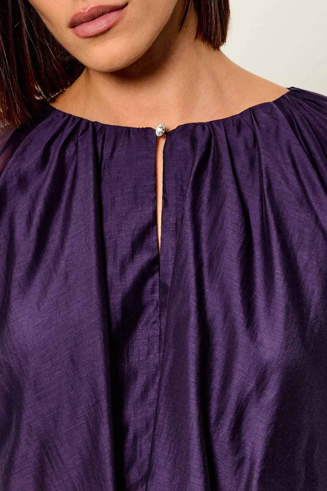 Blouse with wide sleeves made of voile