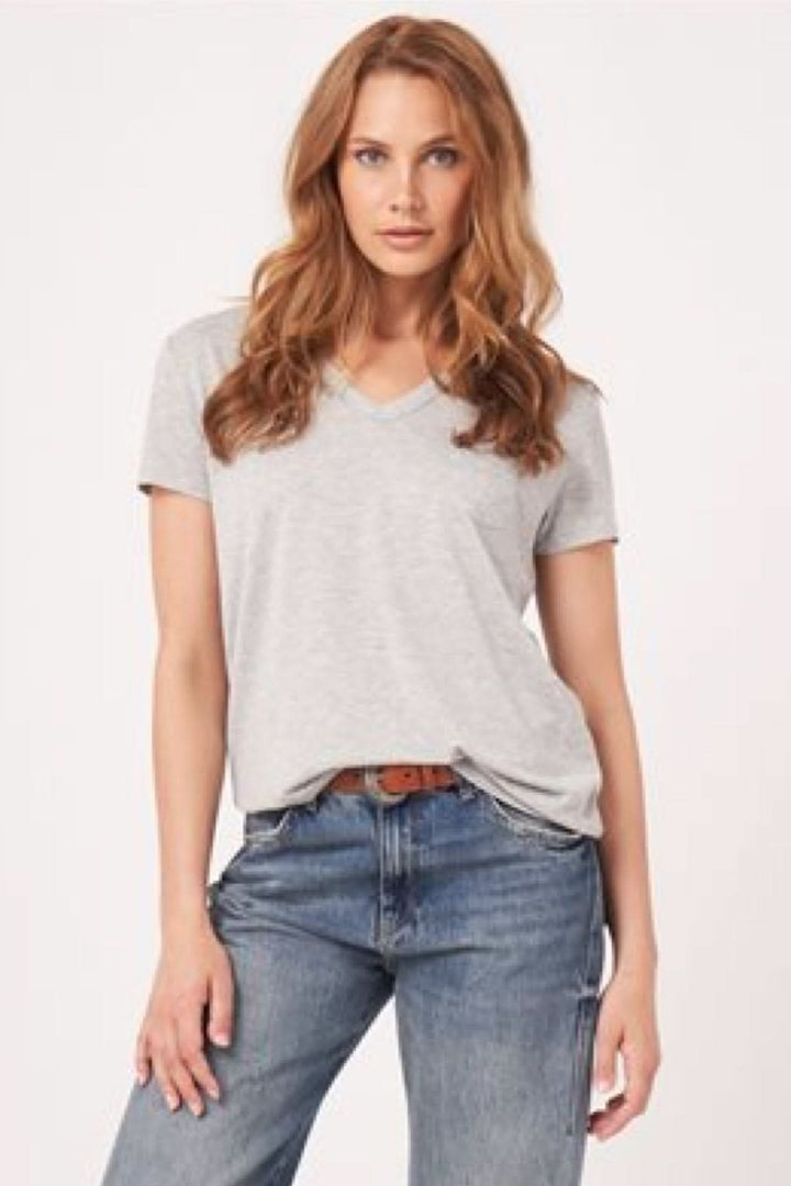 T-shirt col V