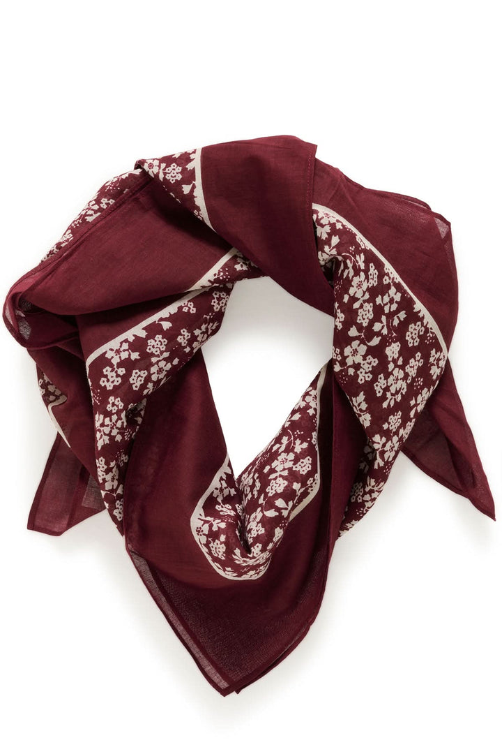 Foulard à motif fleuri Loui