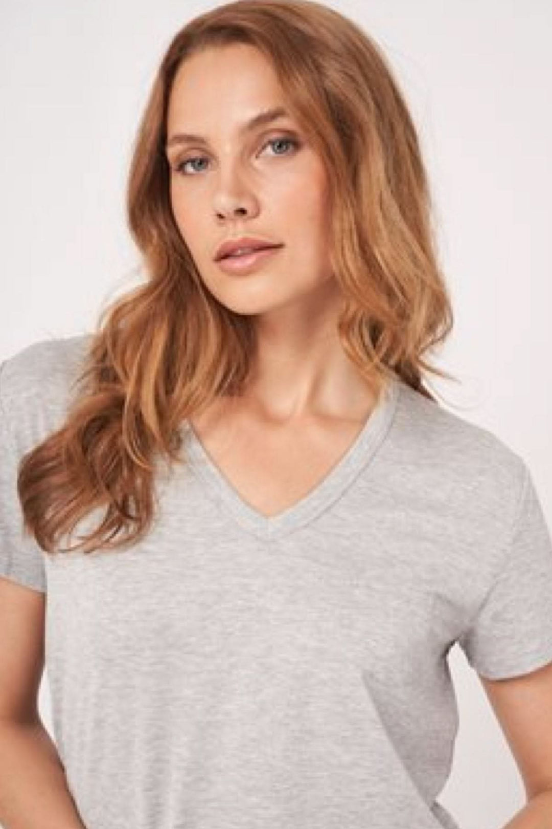 T-shirt col V