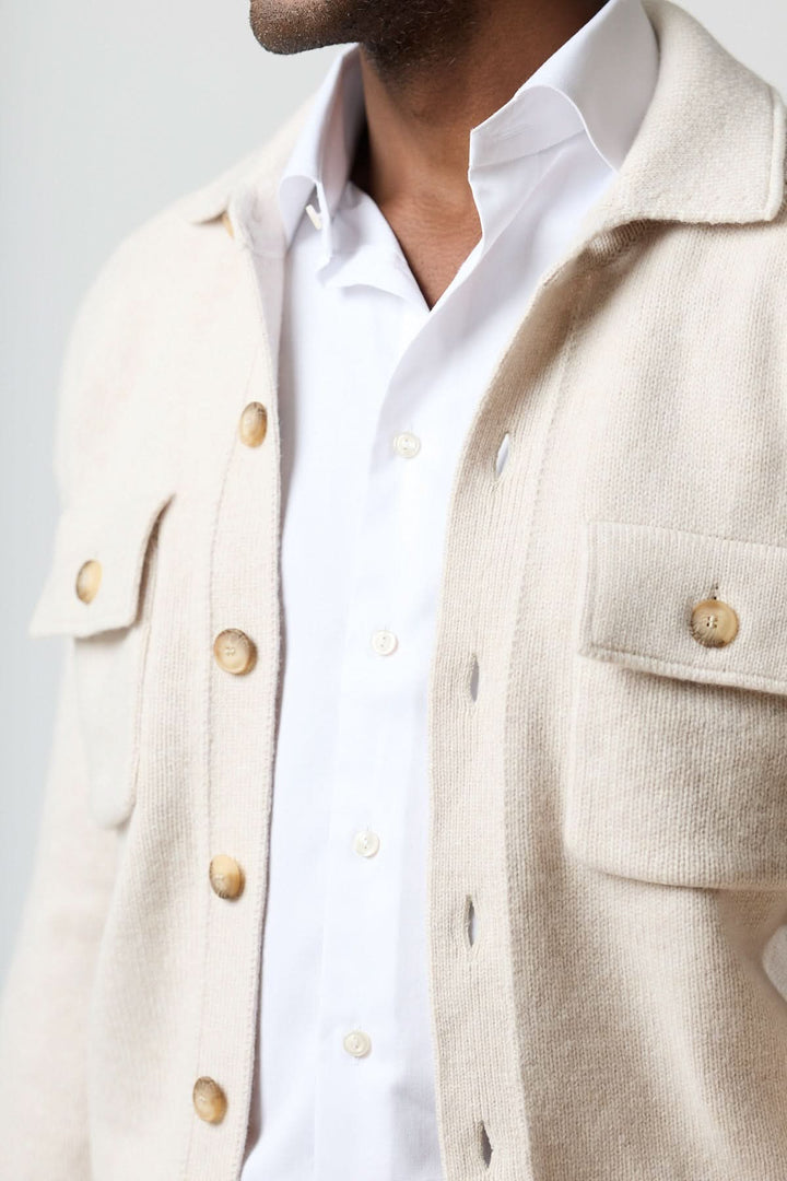 Shirt cardigan with buttoned pockets