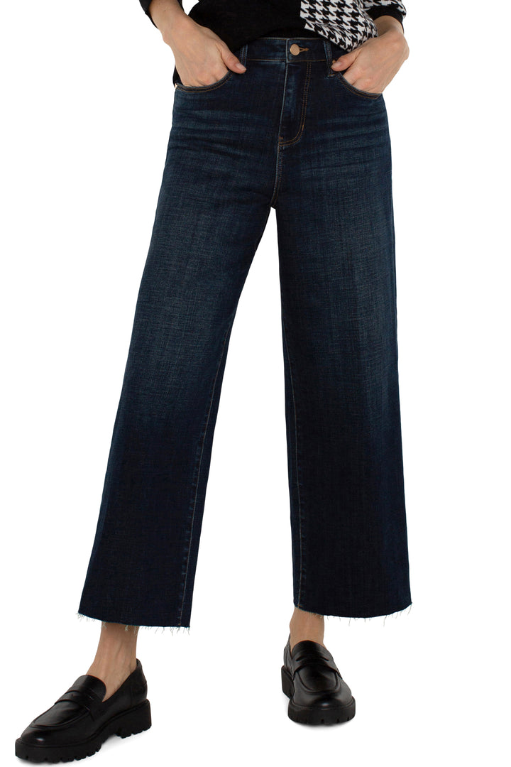 STRIDE wide leg jeans