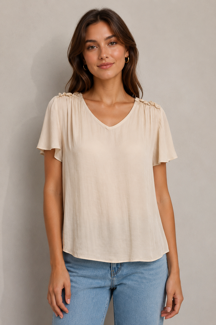 Flowy blouse with ruffled sleeves