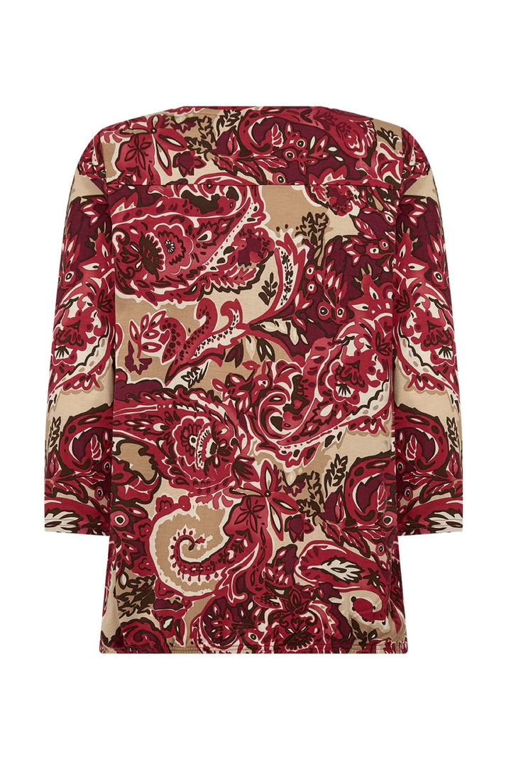 Blouse à encolure en V, motif floral en rouge et beige, manches 3/4, coupe féminine et légère.