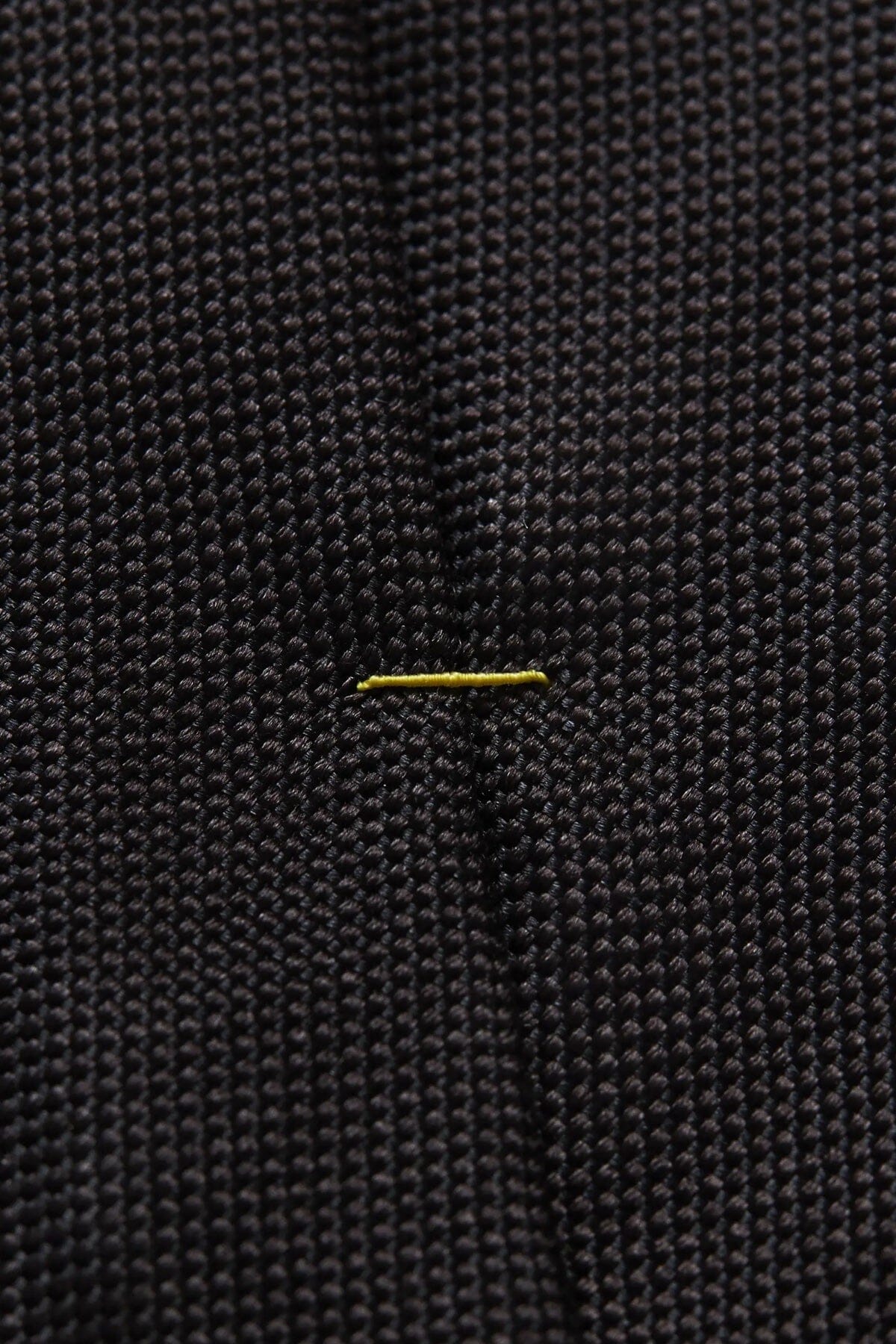 Cravate noire en soie nattée Eton 