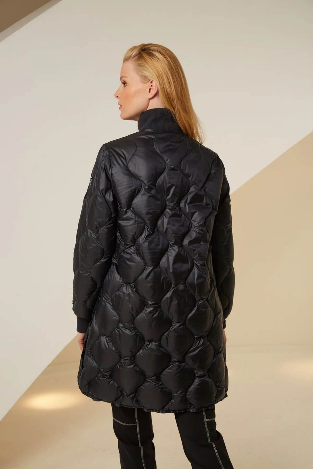 Manteau en duvet léger avec matelassage ondulé Femme - Vêtements d'extérieur - Manteau Sportalm