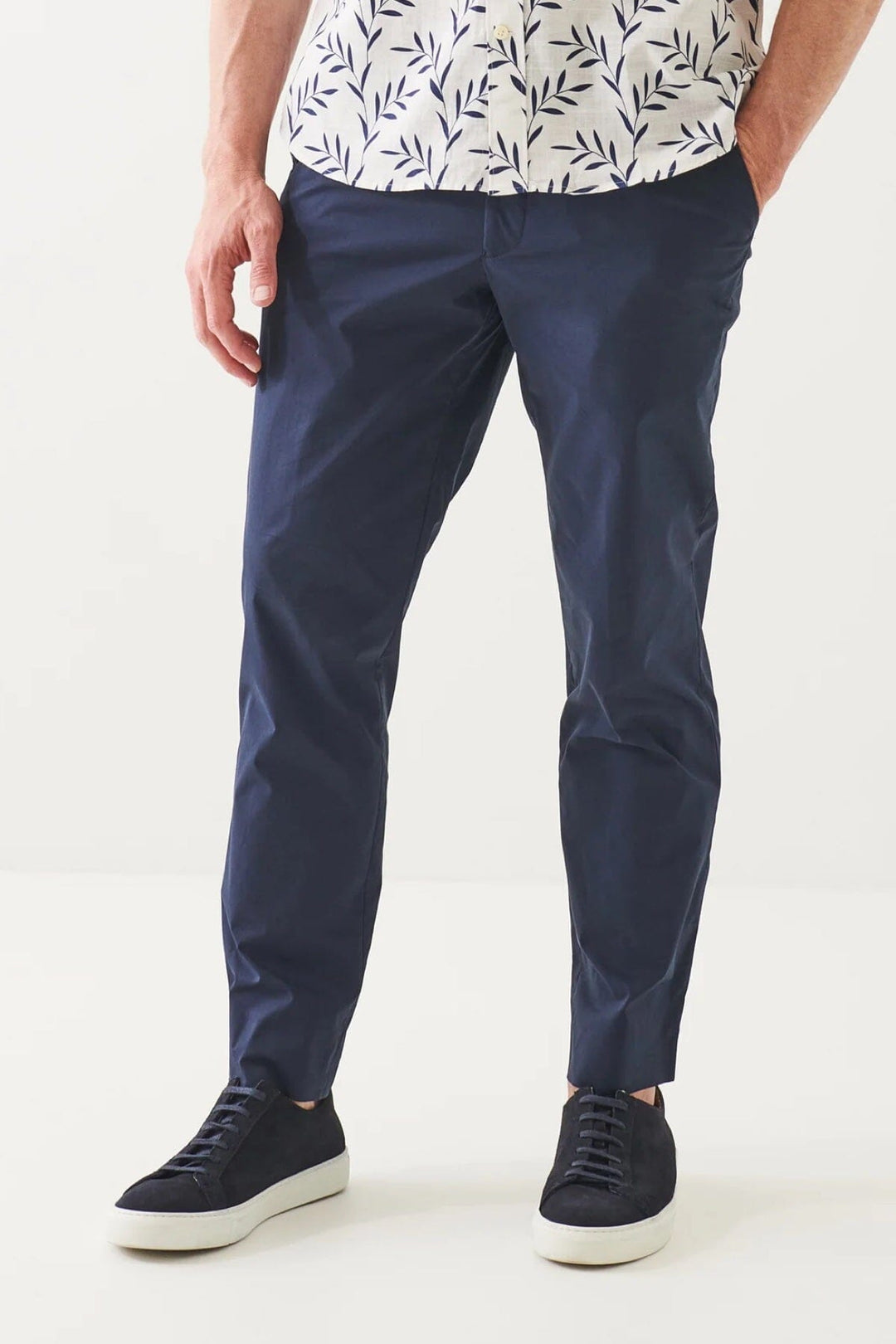 Pantalon slim en coton mélangé Patrick Assaraf 32 Bleu 