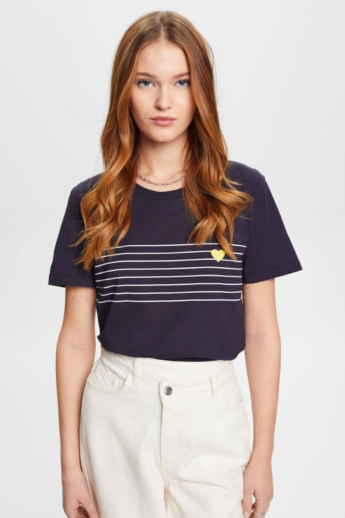 T-shirt avec un coeur Esprit 